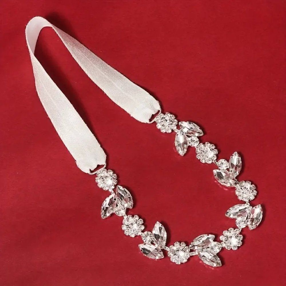 Dainty Rhinestone Wedding Garter Belt For The Bride - Picture 8 of 8